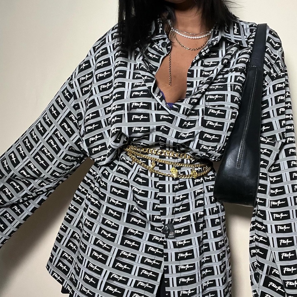 Phat Farm Vtg Long Sleeve Button Down in Black. Size 2XL